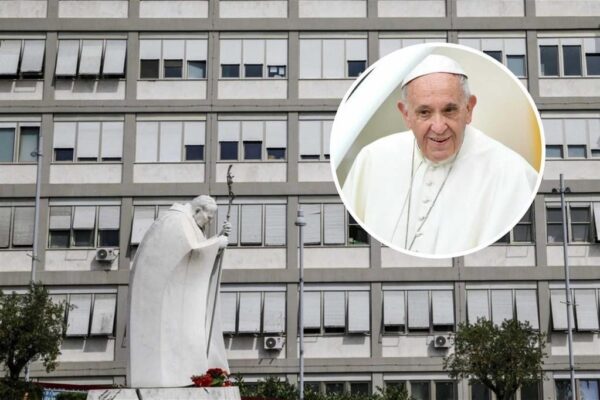Papa Francisco Enfermo