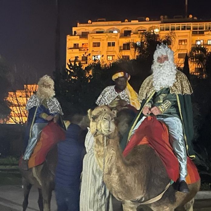 20240106ReyesMagosCamellos