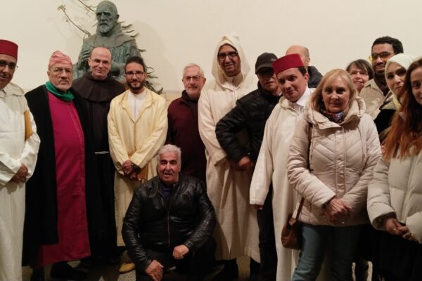 Iftar en el claustro de la catedral