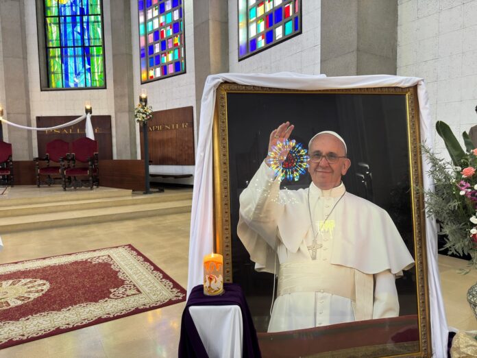 IMG-20250426-funeral papa Francisco cuadro b