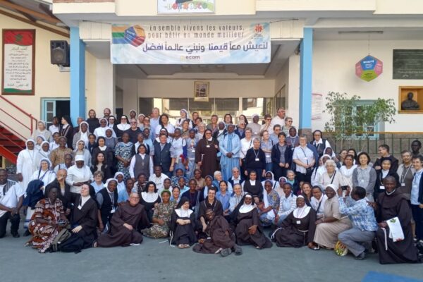 Religiosos y religiosas en Marruecos se reúnen en Kenitra como signo de esperanza