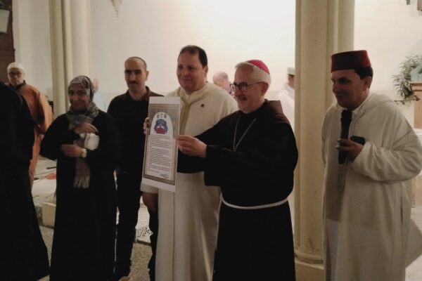 Tercer iftar en el claustro del Arzobispado de Tánger